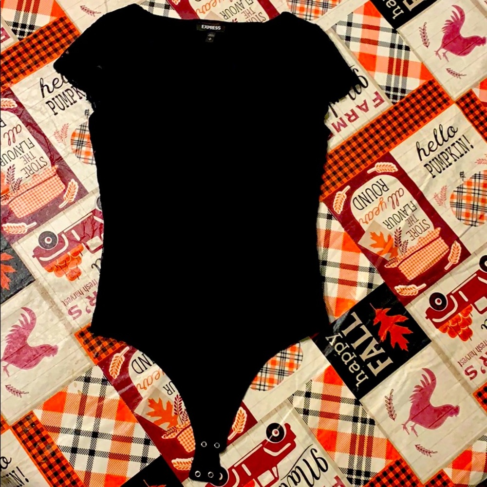 Express ez Small lace onesie